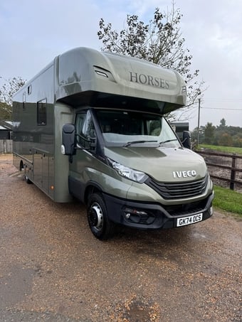 Trevett &amp; Smith 7T Iveco Daily Horsebox