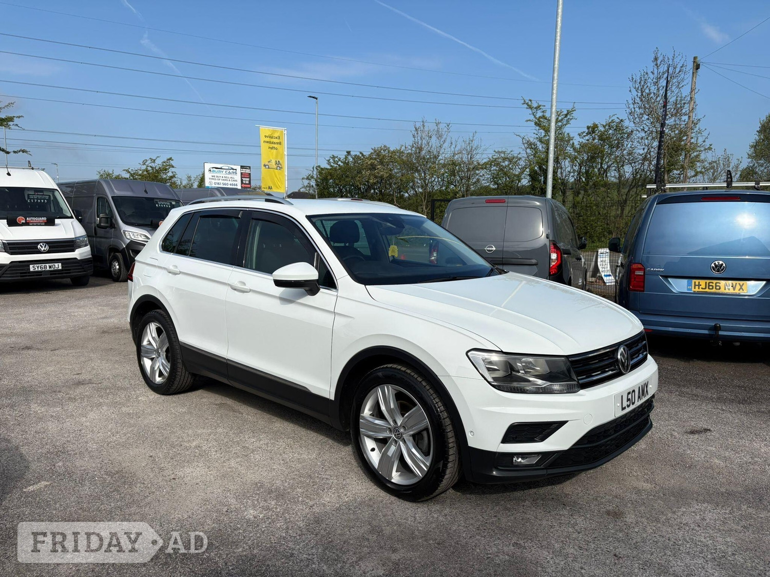 Volkswagen Tiguan 2020 - Cars