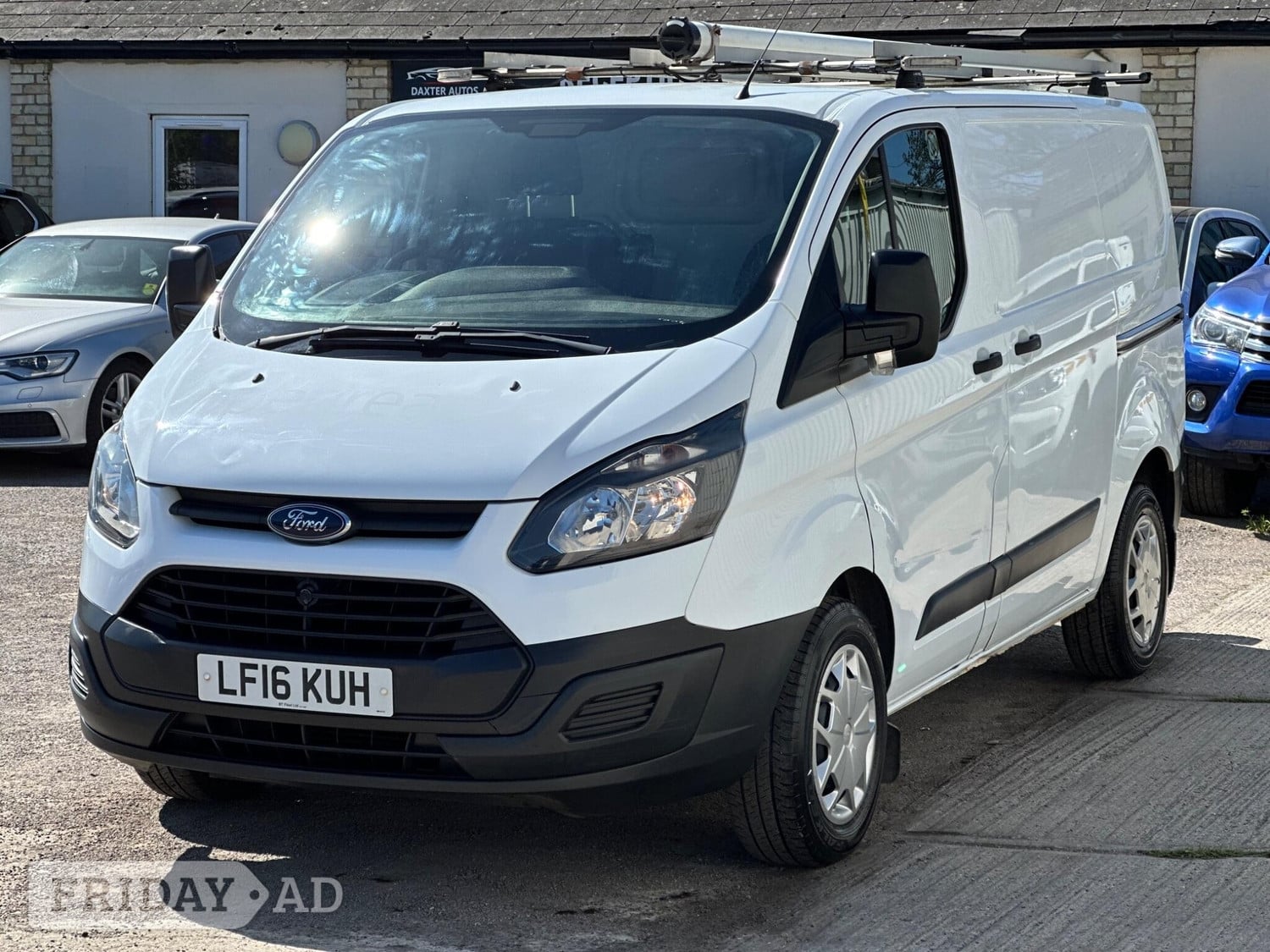 [ berth ]Ford Transit Custom