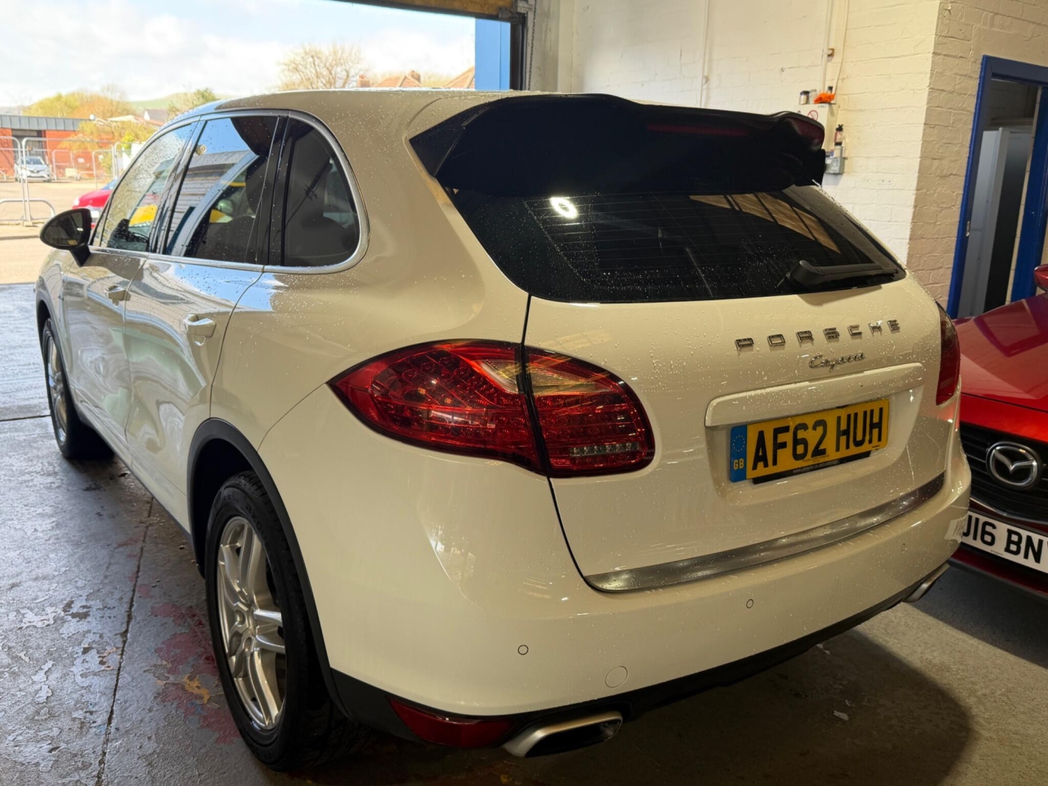 Porsche Cayenne 2012 - Cars in Pontypridd