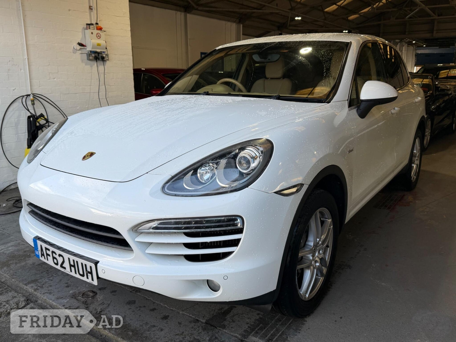 [ berth ]Porsche Cayenne