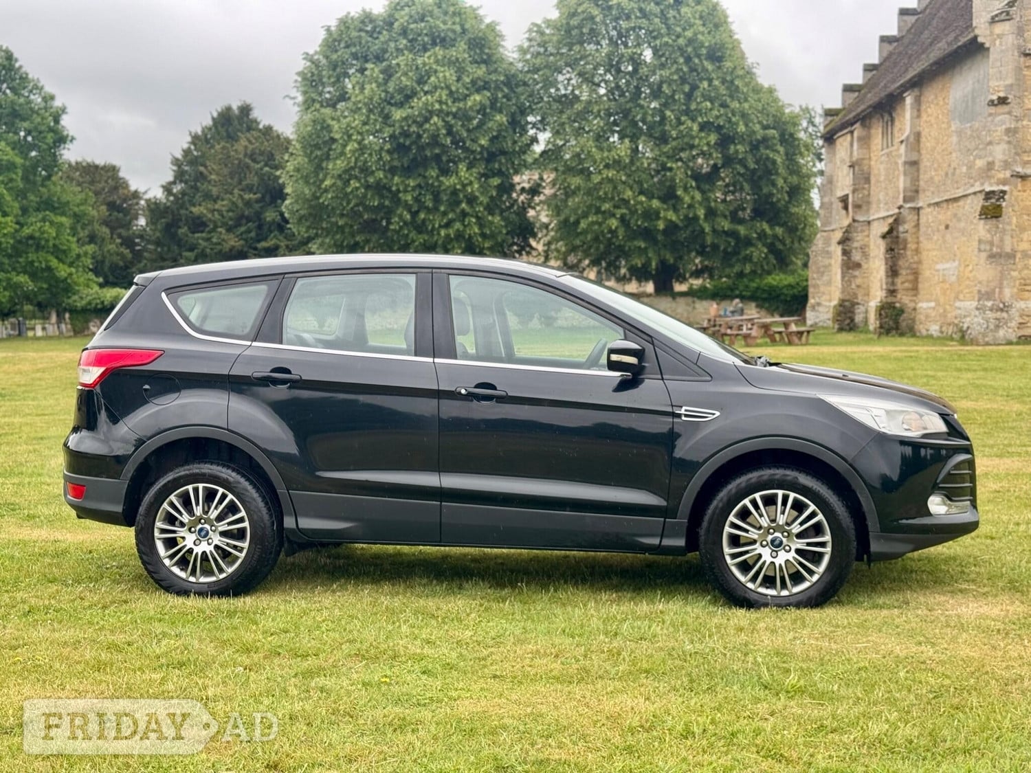 [ berth ]Ford Kuga