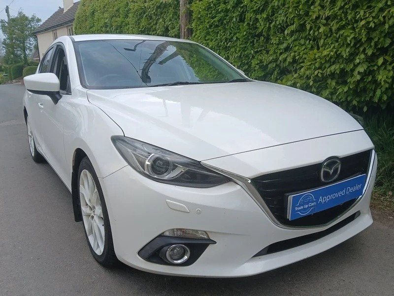 Mazda 3 2014 - Cars in Stafford