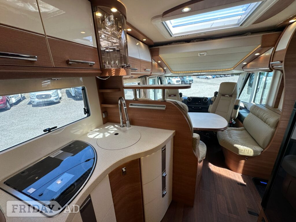 Carthago I 4.9 LE L Chic C-Line Llanelli