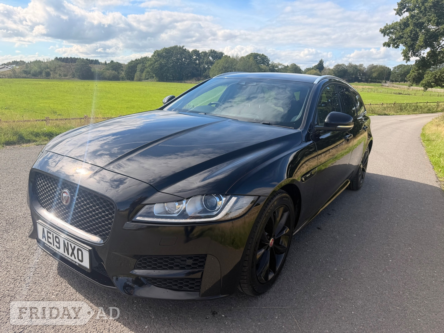 Jaguar XF 2019 - Cars in Stockport