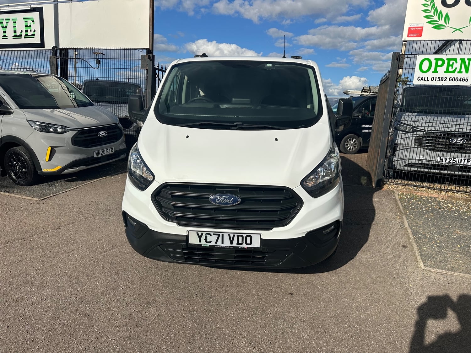 Ford Transit Custom 2022 - Vans & Commercial Vehicles