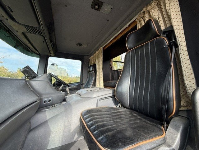 Andrew Maudsley Coach built Scania 220 Horsebox - Trailers & Horseboxes