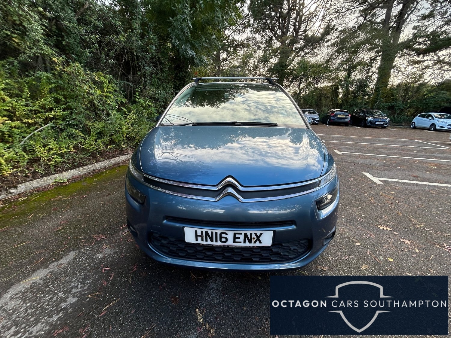 [ berth ]Citroen Grand C4 Picasso