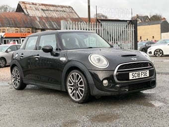 Mini Hatch 2018