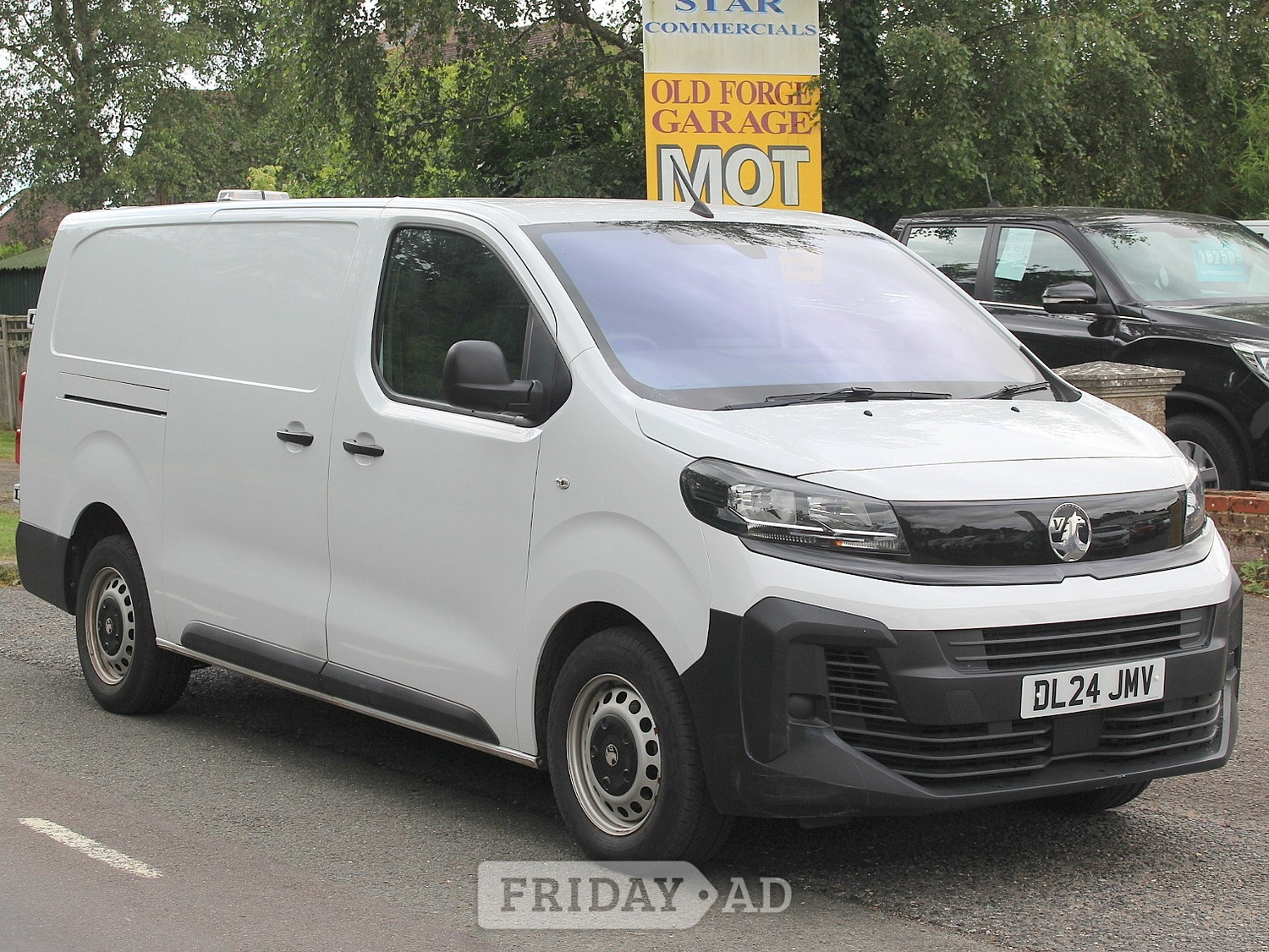 [ berth ]Vauxhall Vivaro