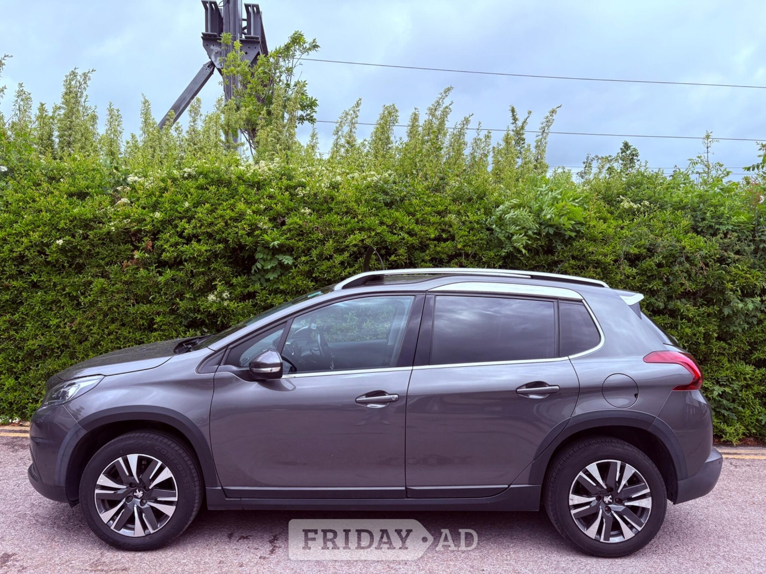 Peugeot 2008 2017 - Cars in Swindon