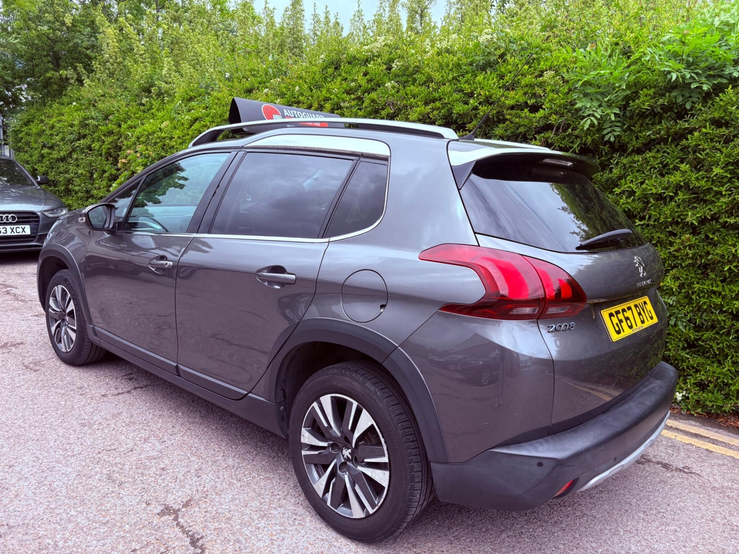 [ berth ]Peugeot 2008