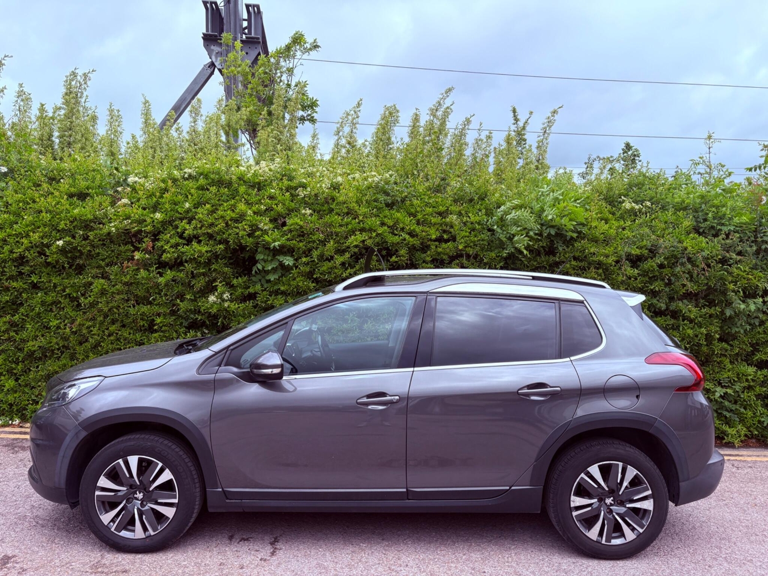 Peugeot 2008 2017 - Cars in Swindon