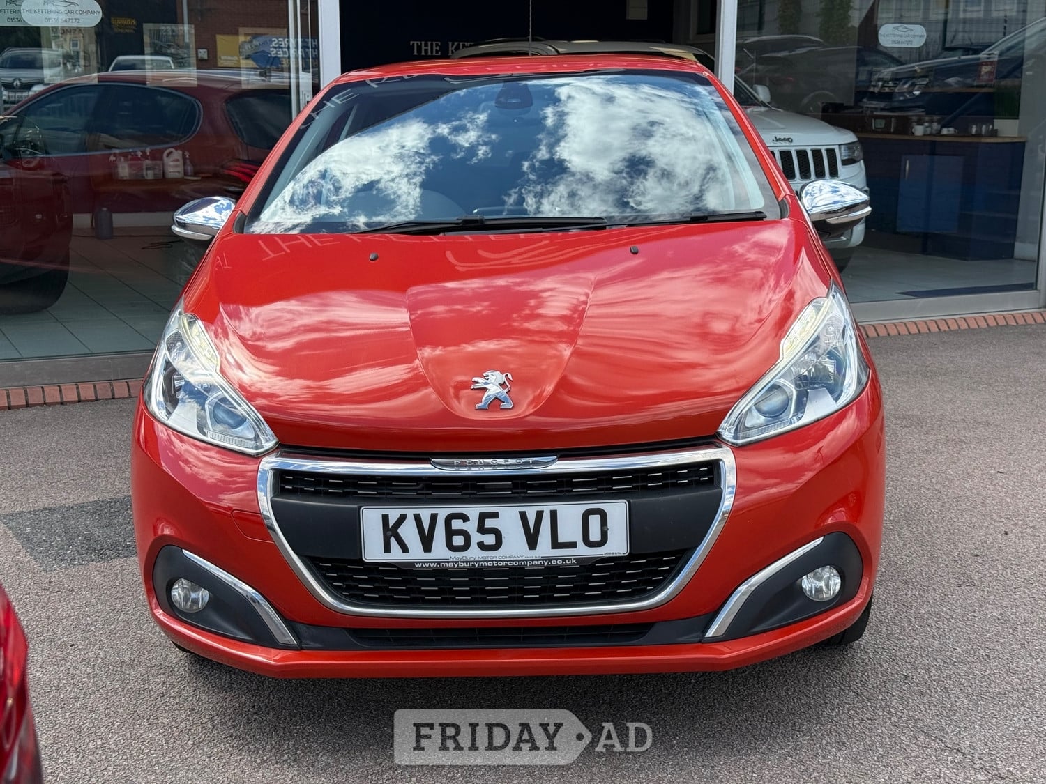 Peugeot 208 2015 - Cars in Kettering