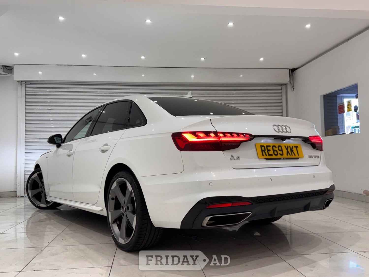 Audi A4 2019 - Cars