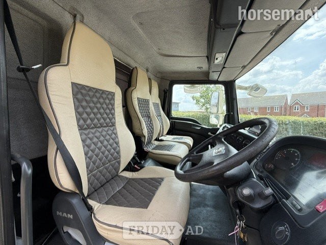 Whittingham Elite  MAN TGL Automatic  Horsebox - Trailers & Horseboxes in Banbury