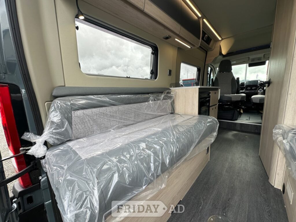 [2 berth ]Auto-Trail Expedition 54