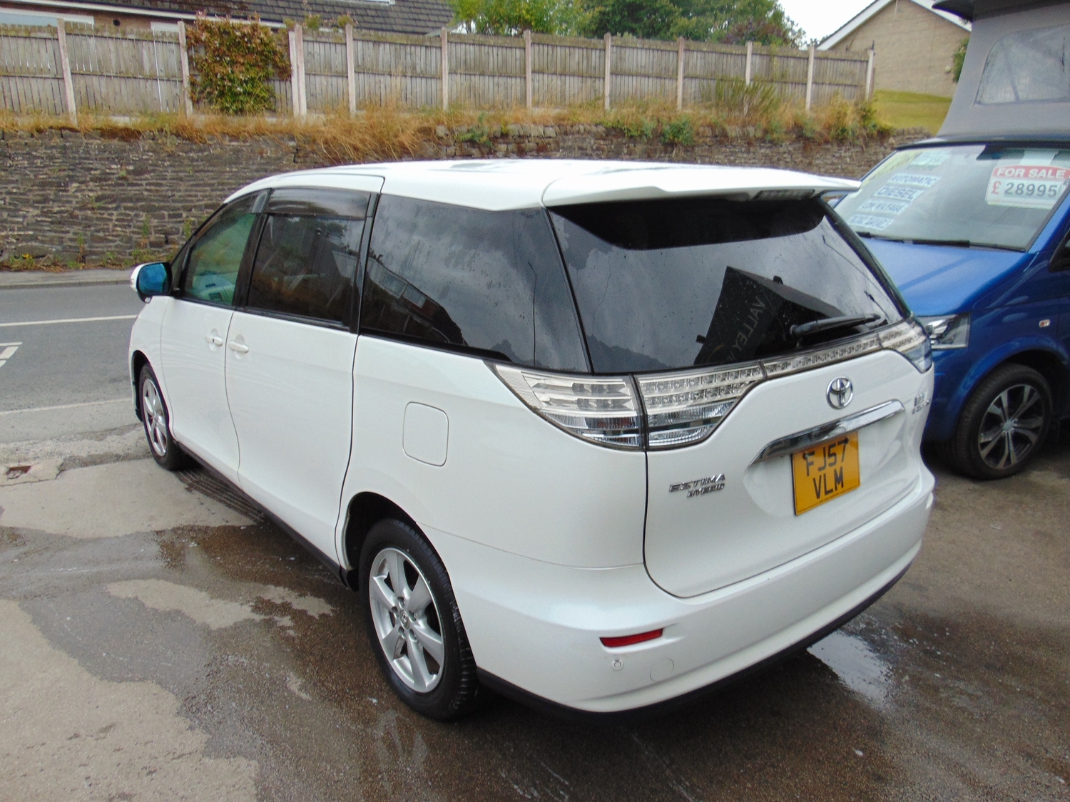 [ berth ]Toyota Estima
