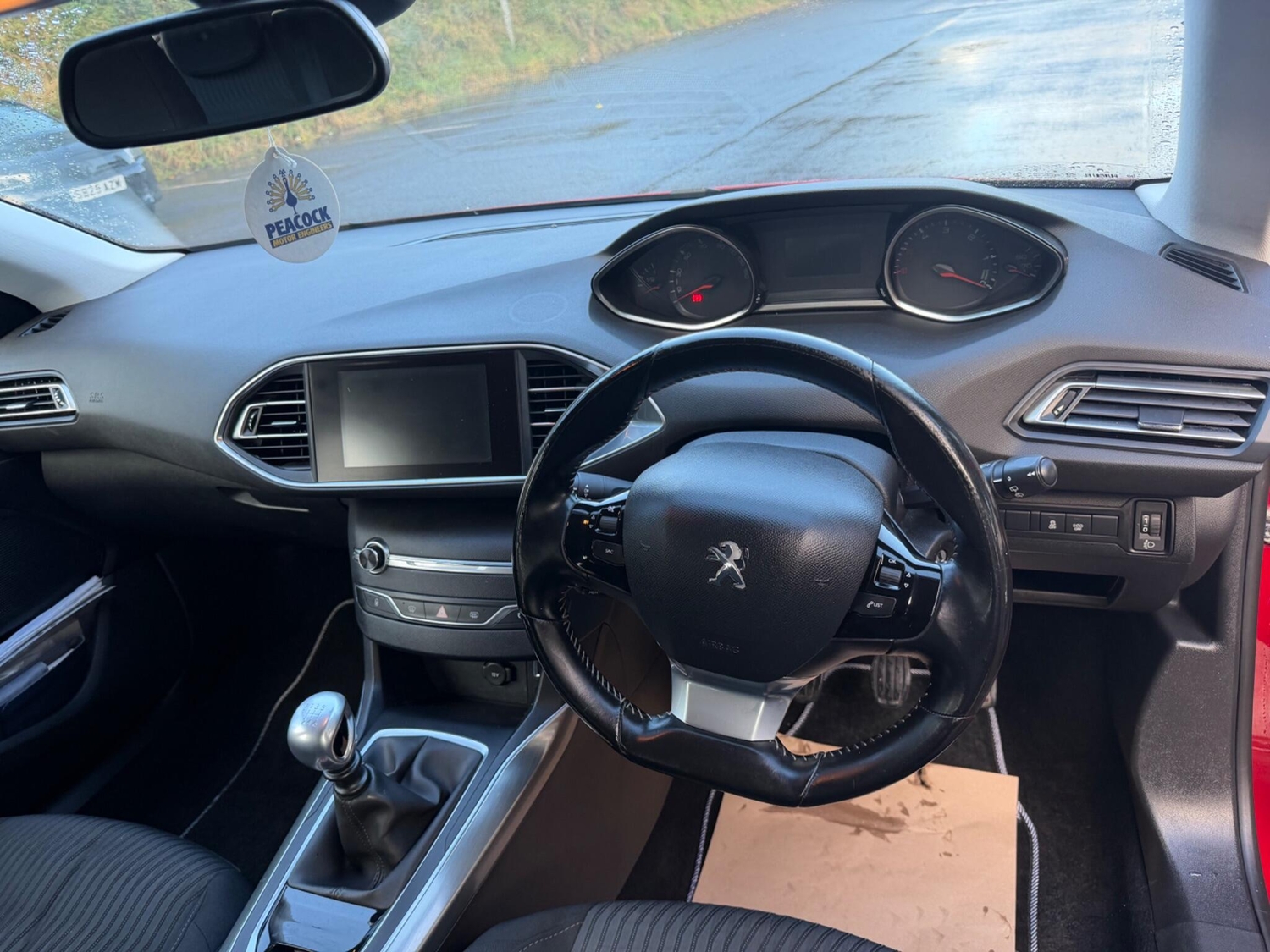 [ berth ]Peugeot 308 SW