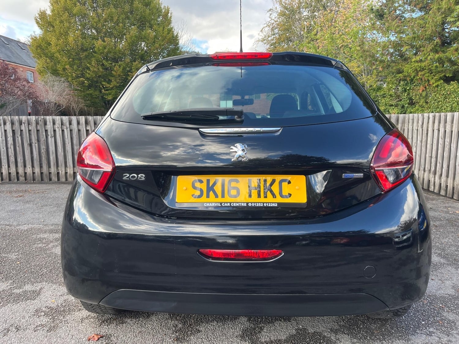 Peugeot 208 2016 - Cars