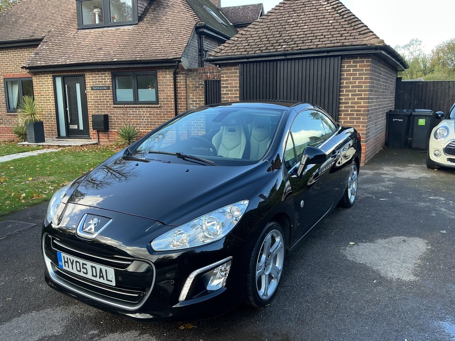 Peugeot 308 CC 2014 - Cars in Winchester
