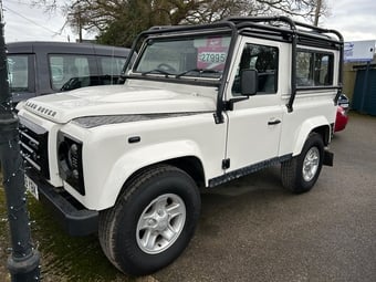 Land Rover Defender 2009