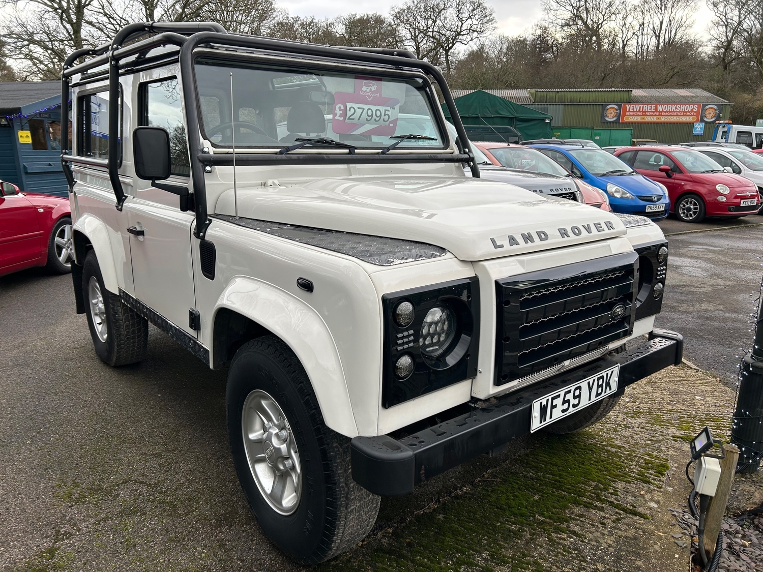 [ berth ]Land Rover Defender
