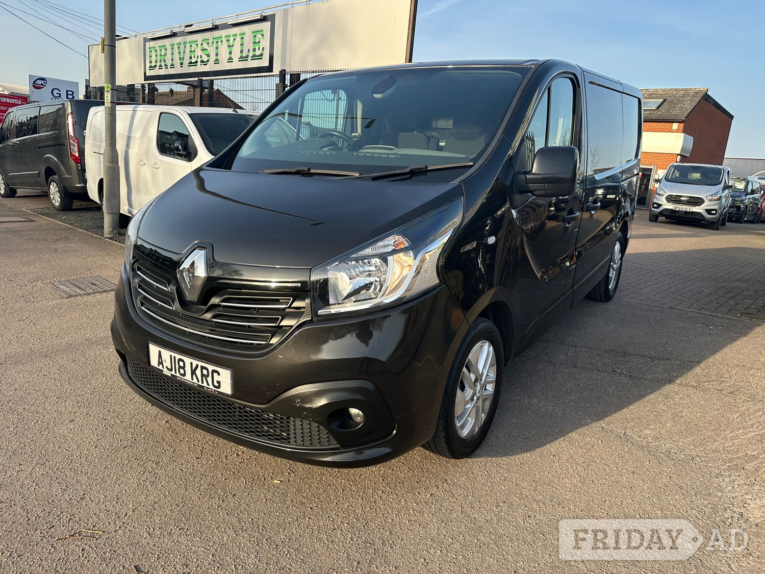 Renault Trafic 2018 - Vans & Commercial Vehicles in Dunstable