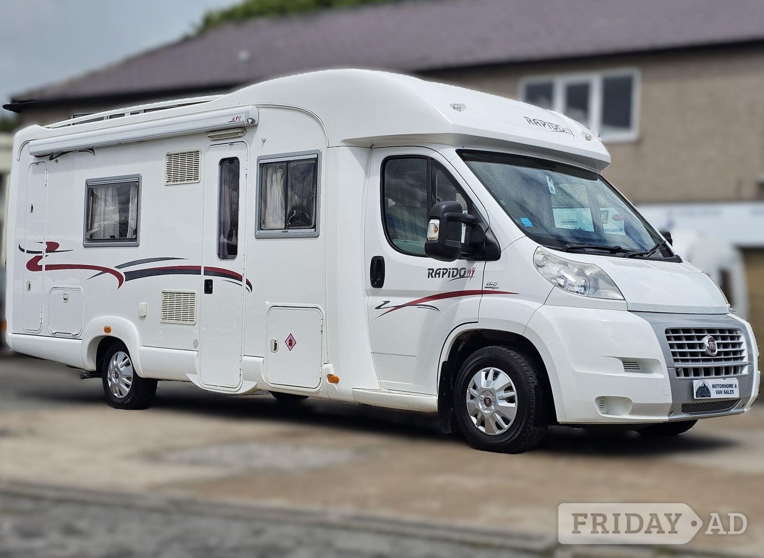 [4 berth ]Rapido Le Randonneur 7099F Luxury Low Profile Coachbuilt 4 Berth motorhome