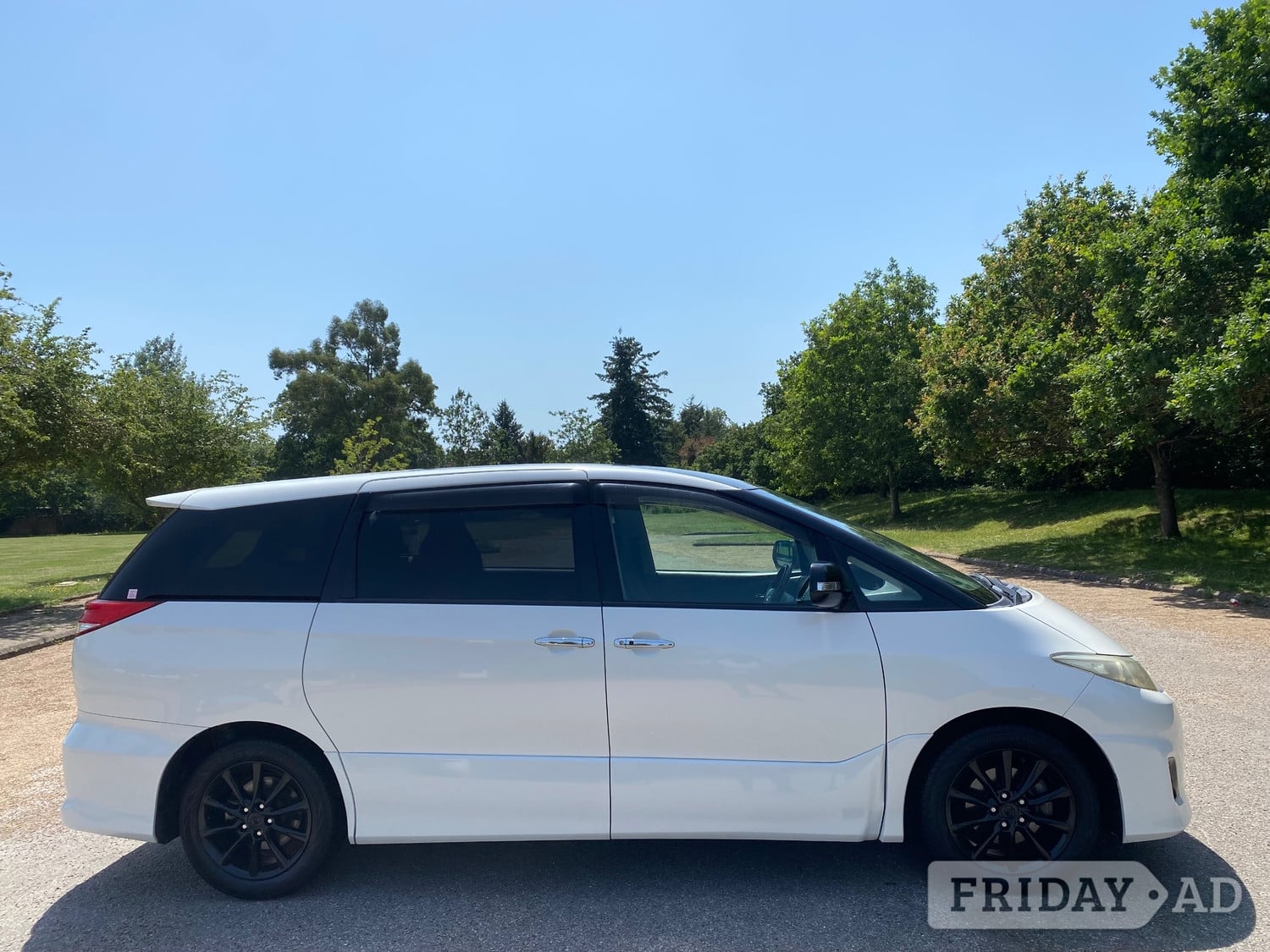 Toyota Estima 2010 - Cars