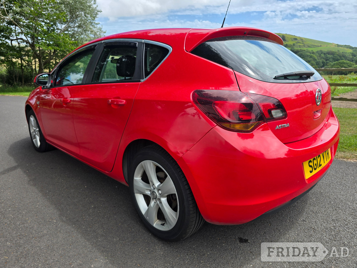 Vauxhall Astra 2012 - Cars