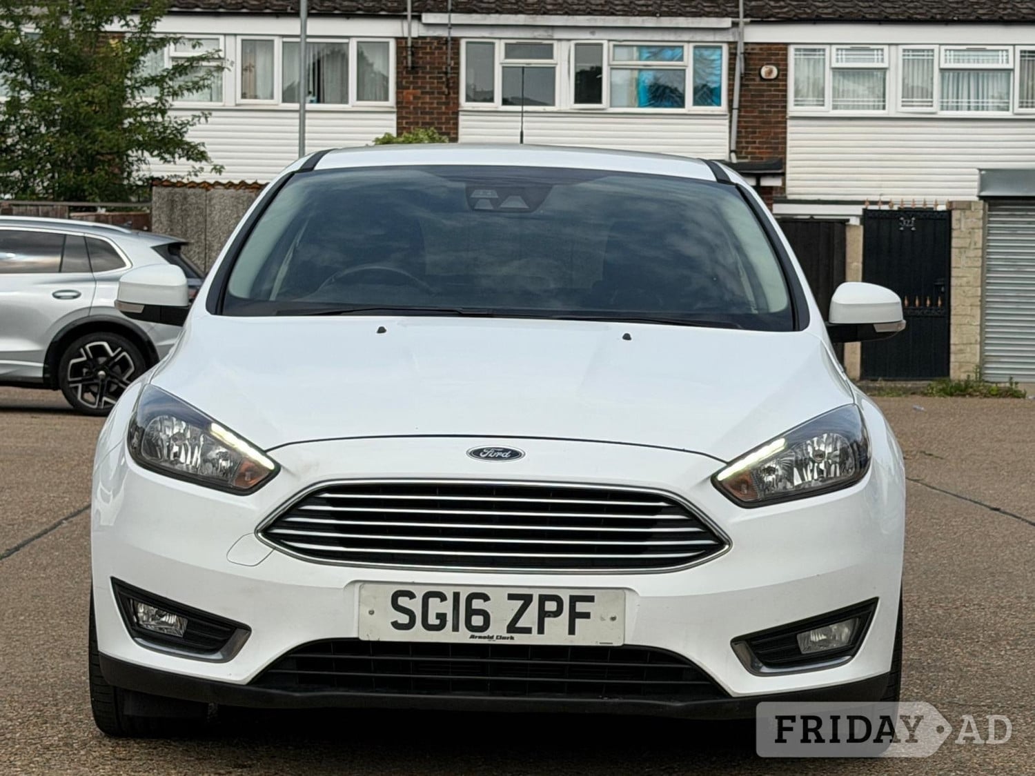 Ford Focus 2016 - Cars in Slough
