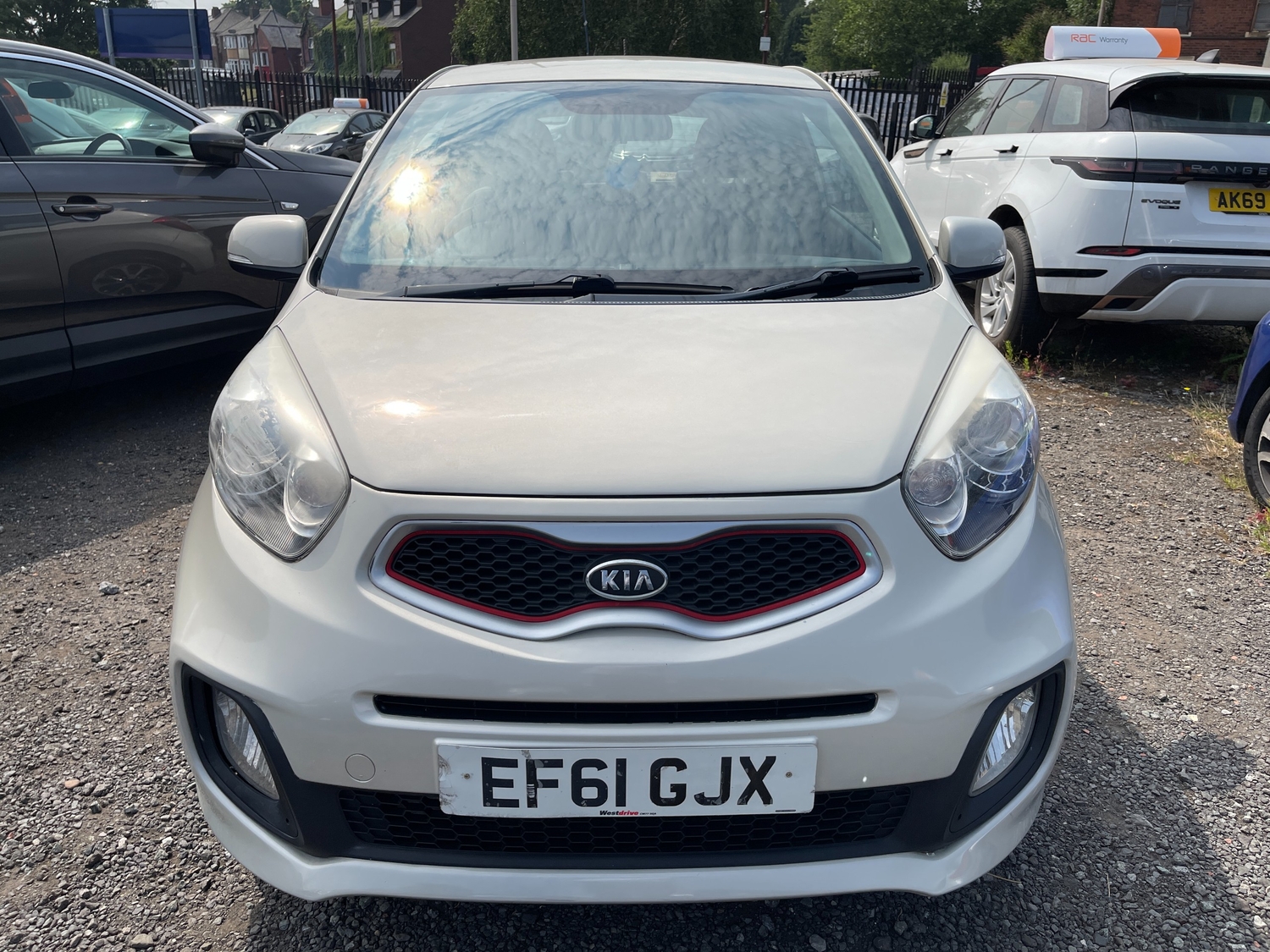 Kia Picanto 2011 - Cars in Oldbury