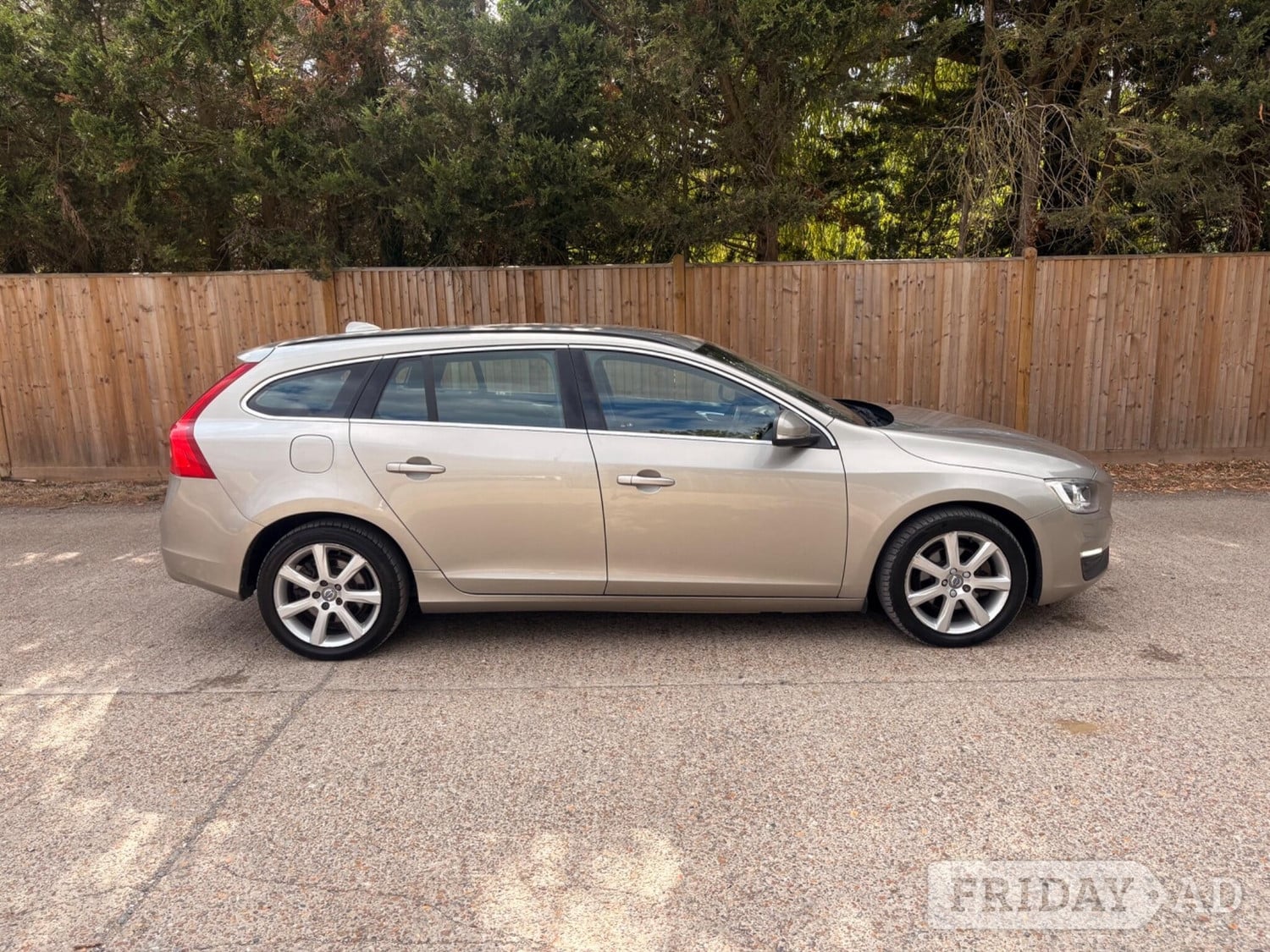 [ berth ]Volvo V60