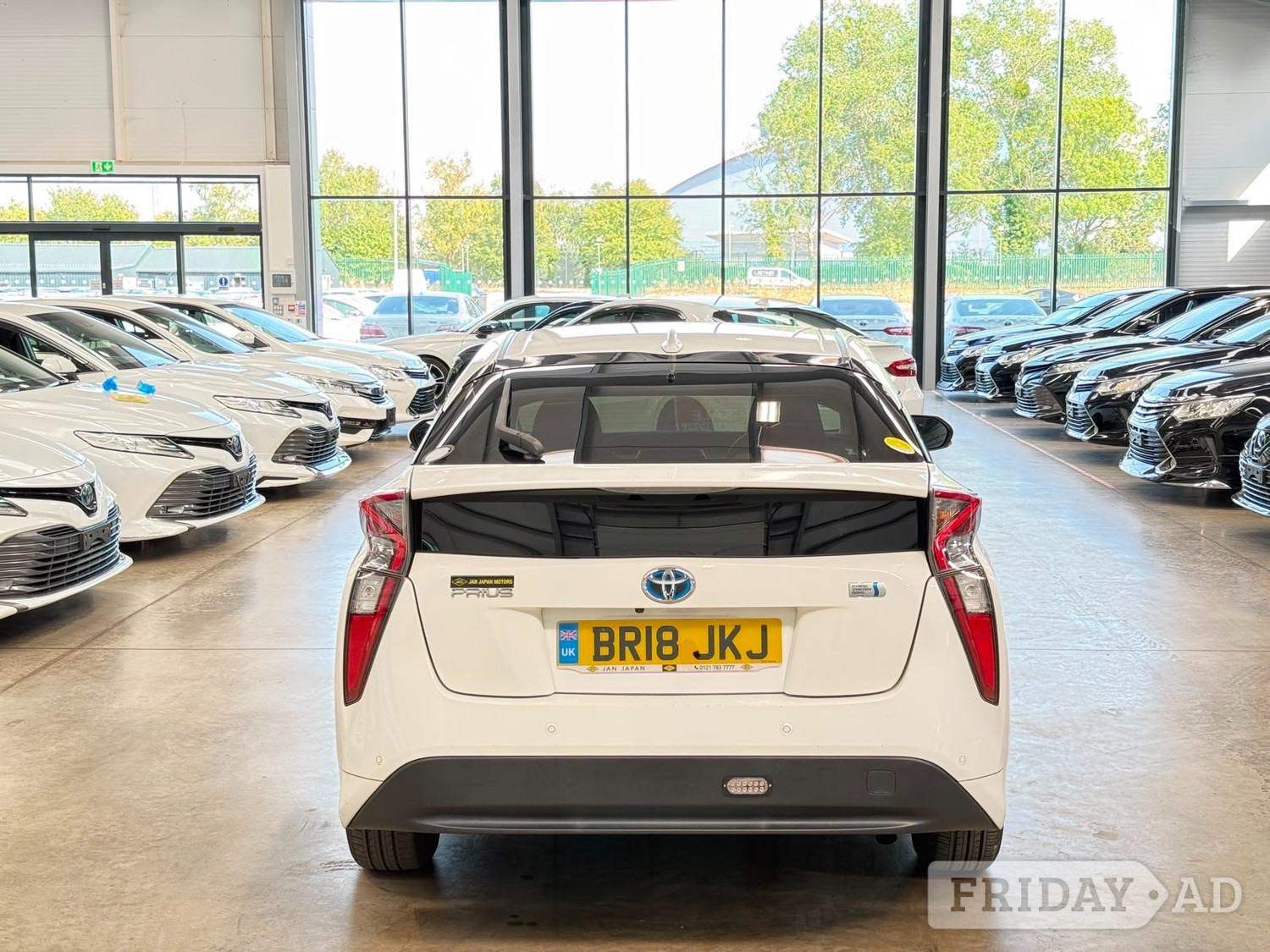 Toyota Prius 2018 - Cars in Reading