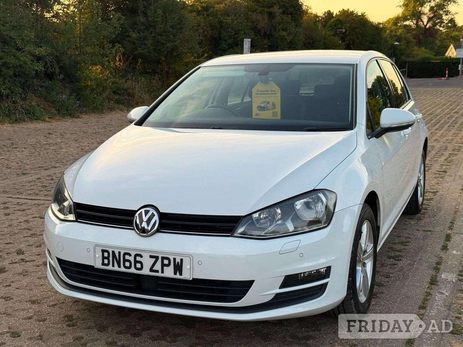 Volkswagen Golf 2016 - Cars in Swanley