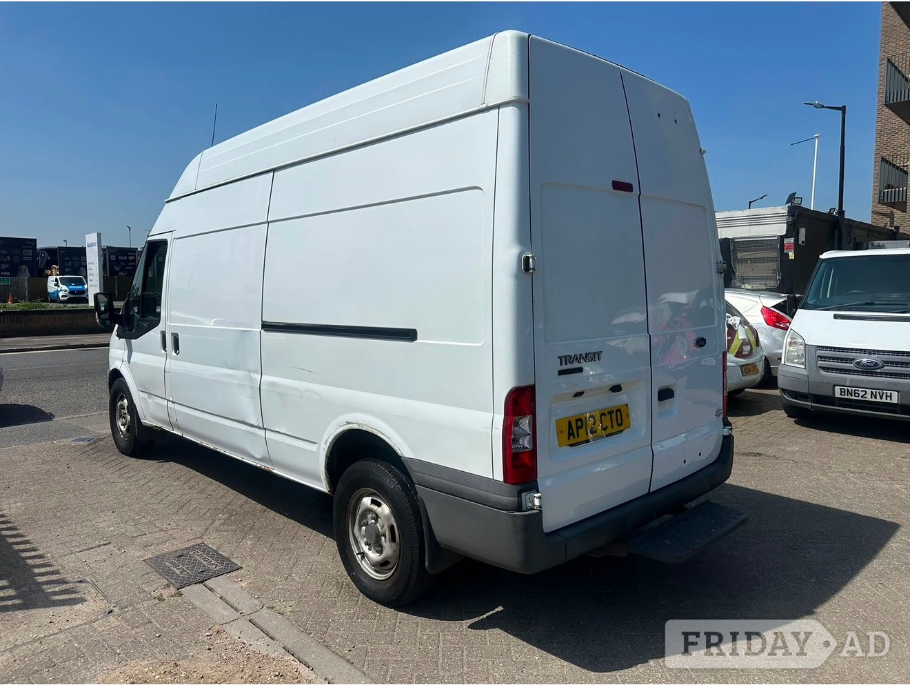 [ berth ]Ford Transit