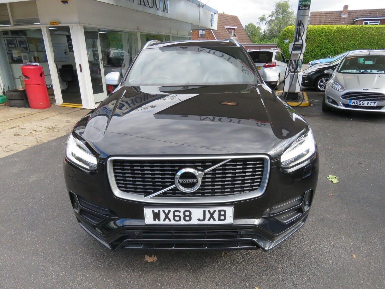 Volvo XC90 2018 - Cars in Southampton