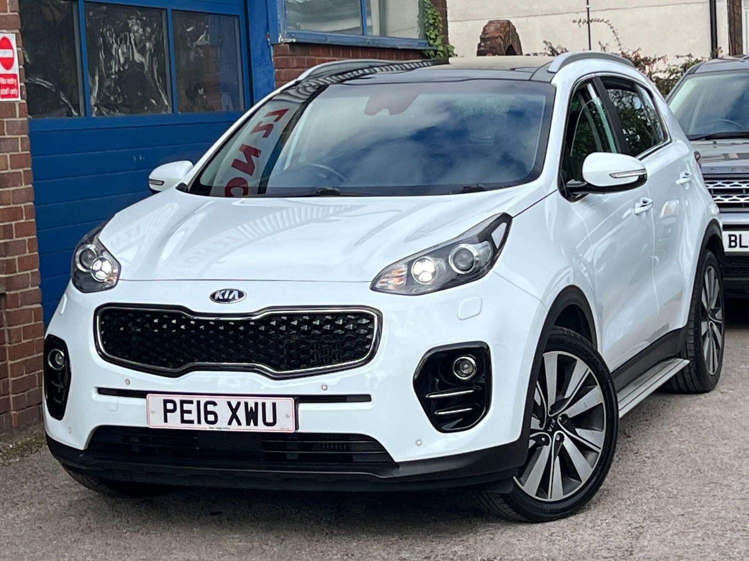 [ berth ]Kia Sportage