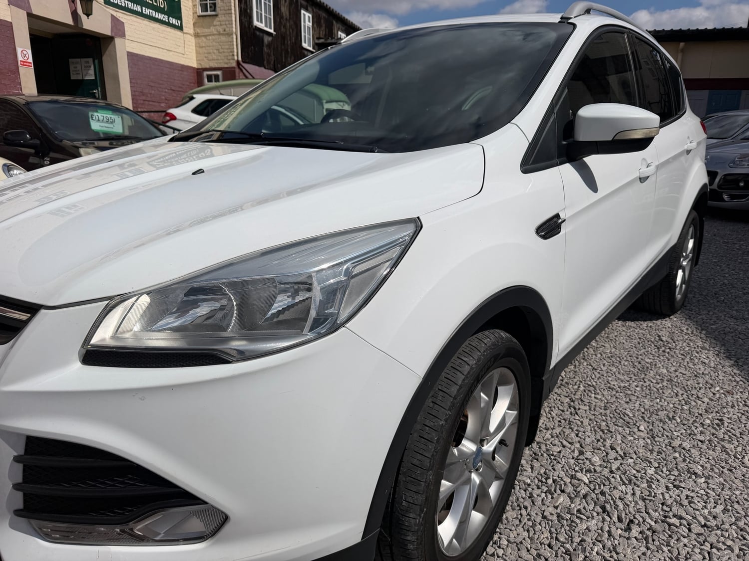 [ berth ]Ford Kuga