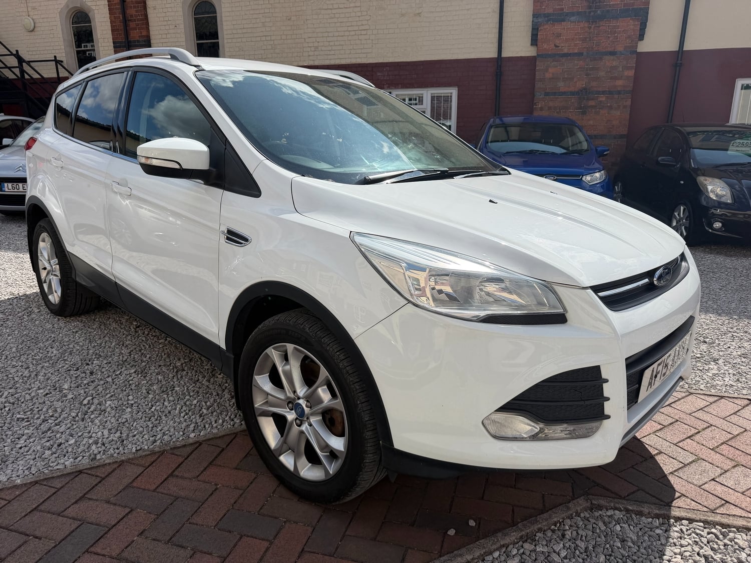 Ford Kuga 2015 - Cars