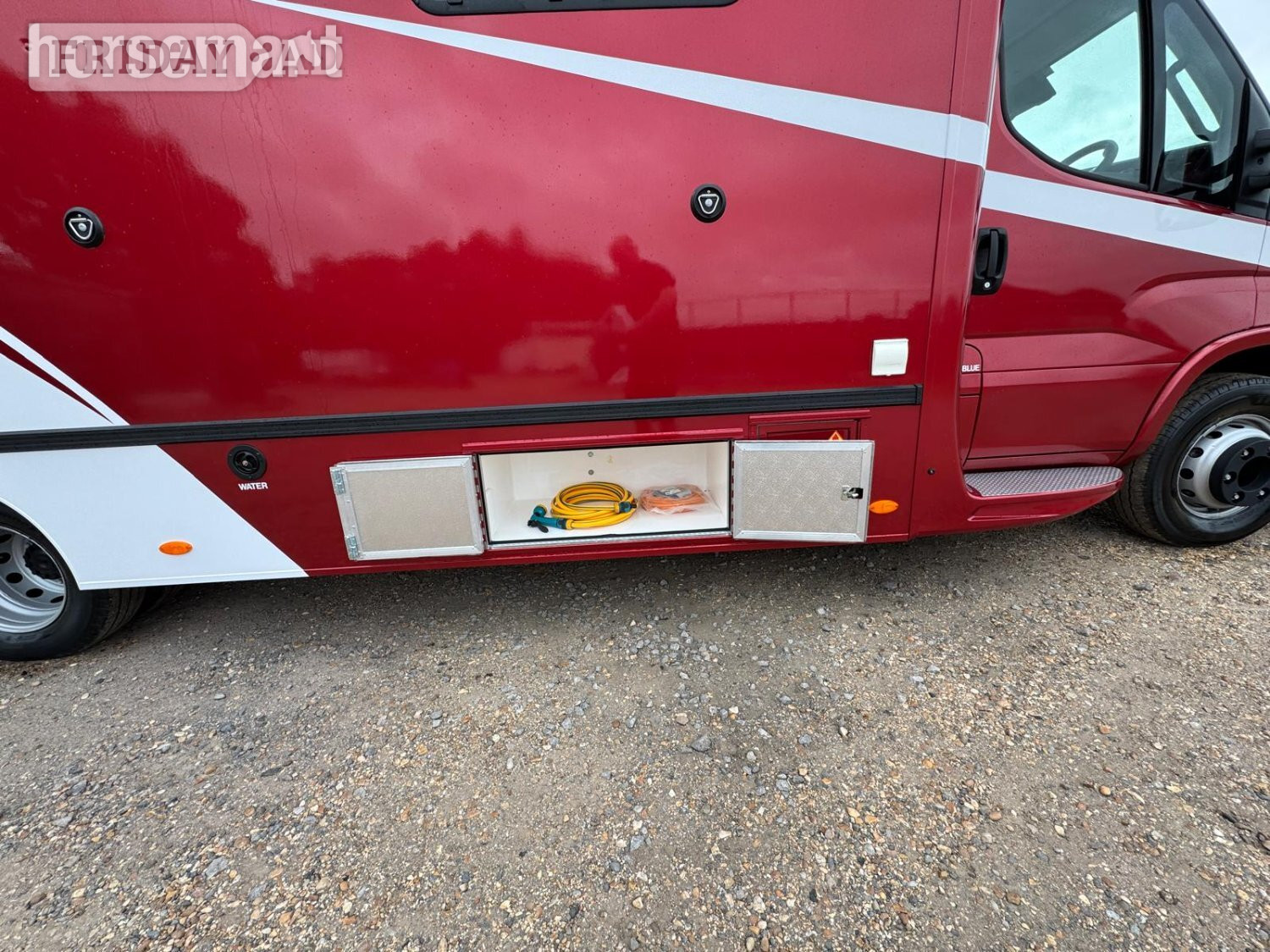 Trevett &amp; Smith 7.2T Iveco Daily  Horsebox - Trailers & Horseboxes