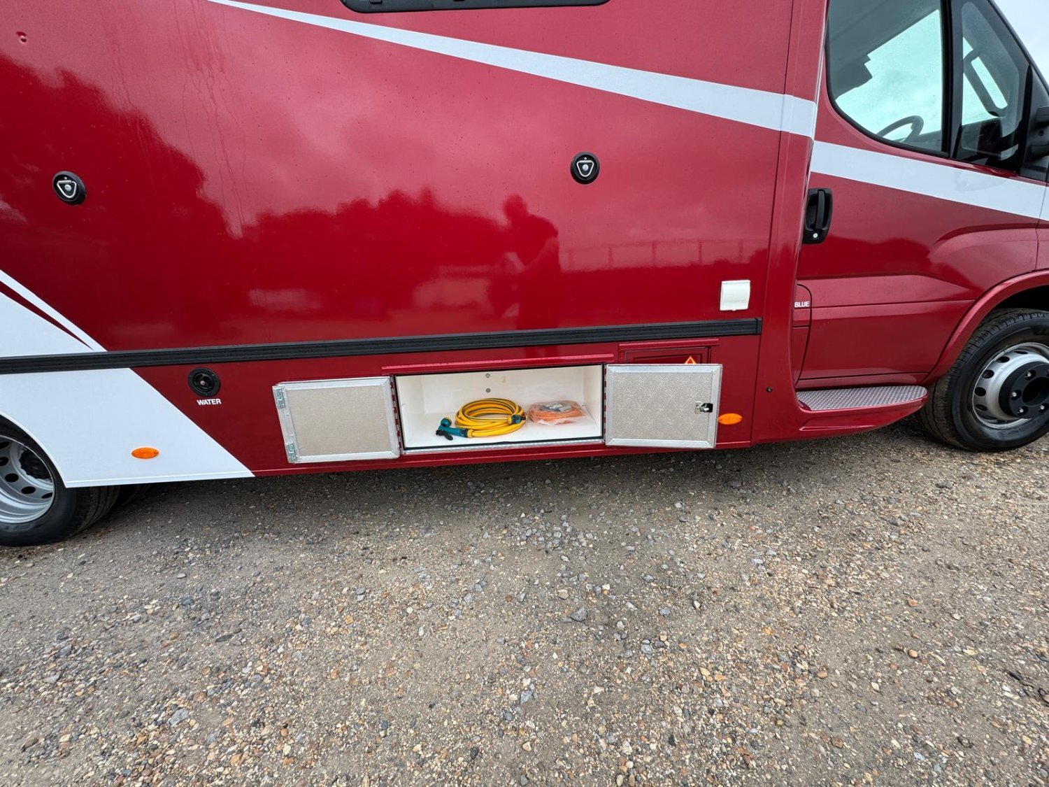Trevett &amp; Smith 7.2T Iveco Horsebox - Trailers & Horseboxes