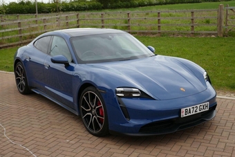 Porsche Taycan 2023