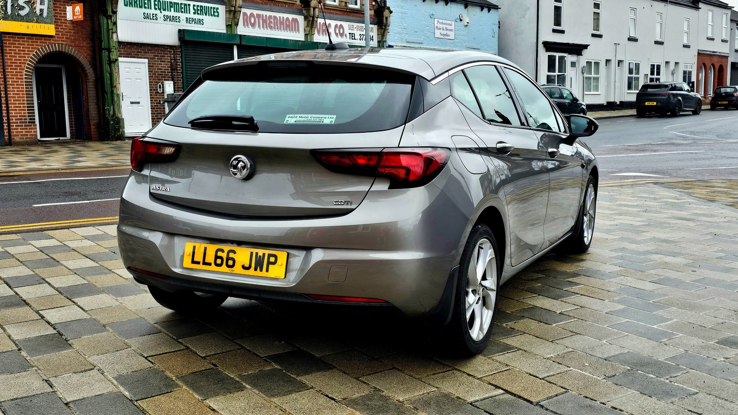 [ berth ]Vauxhall Astra