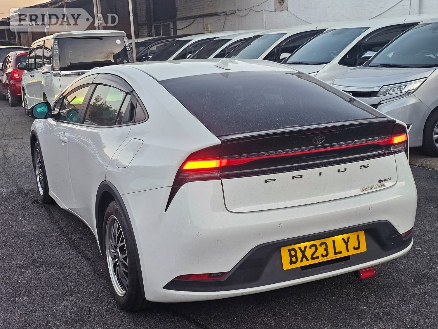Toyota Prius 2023 - Cars