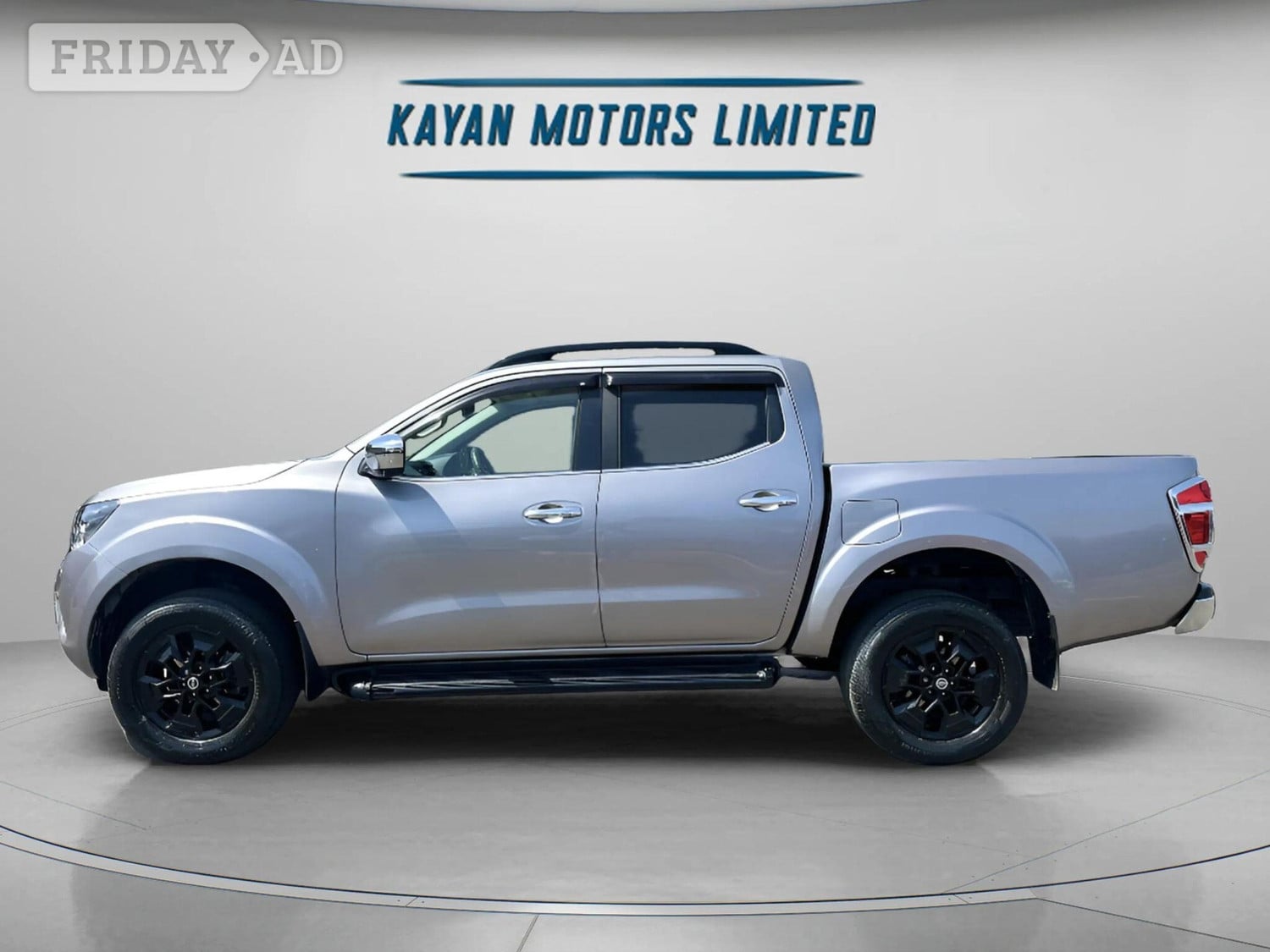 Nissan Navara 2021 - Vans & Commercial Vehicles in Kensington