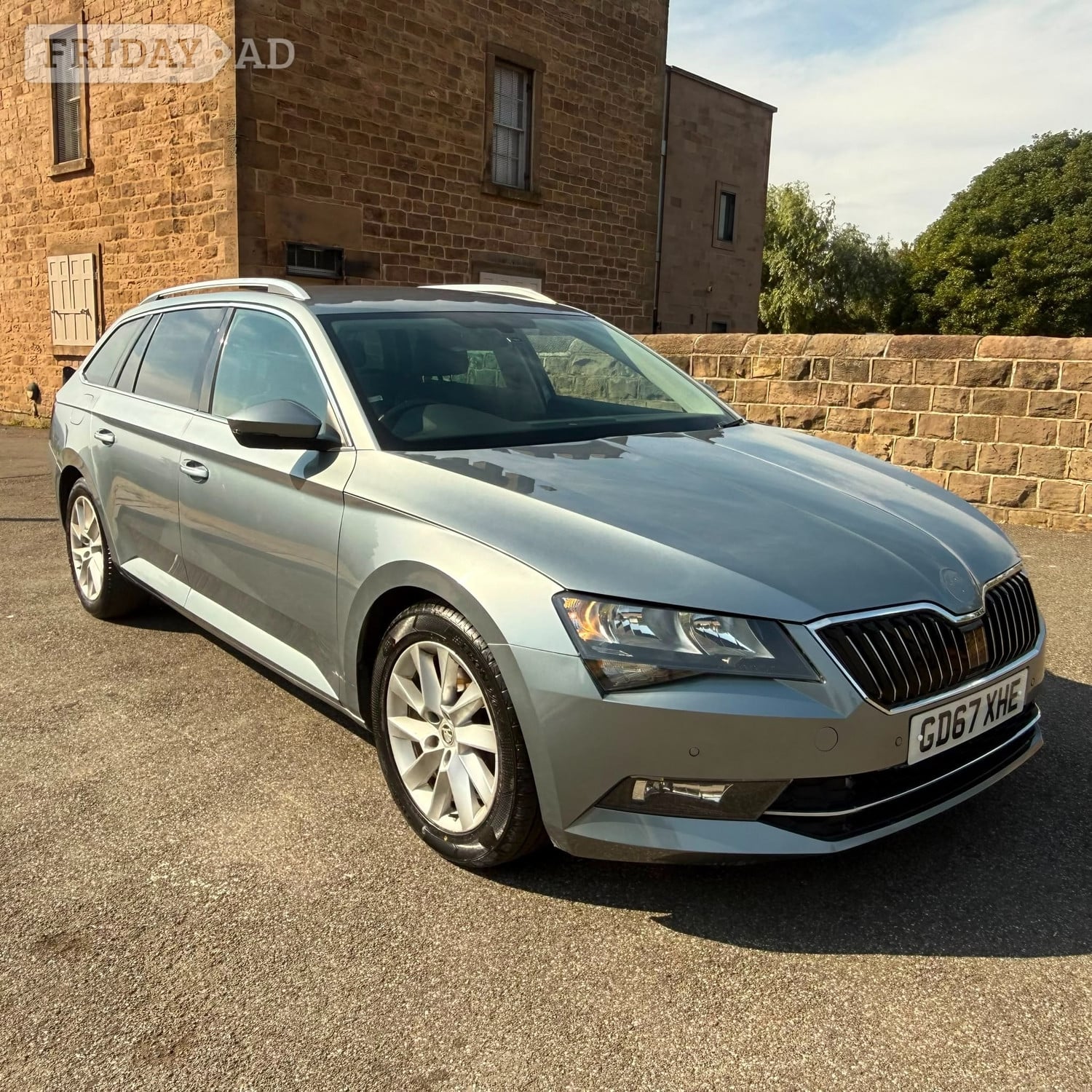 Skoda Superb 2018 in Rotherham
