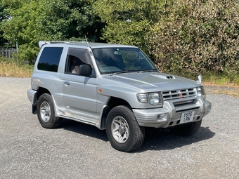 Mitsubishi Pajero 2005