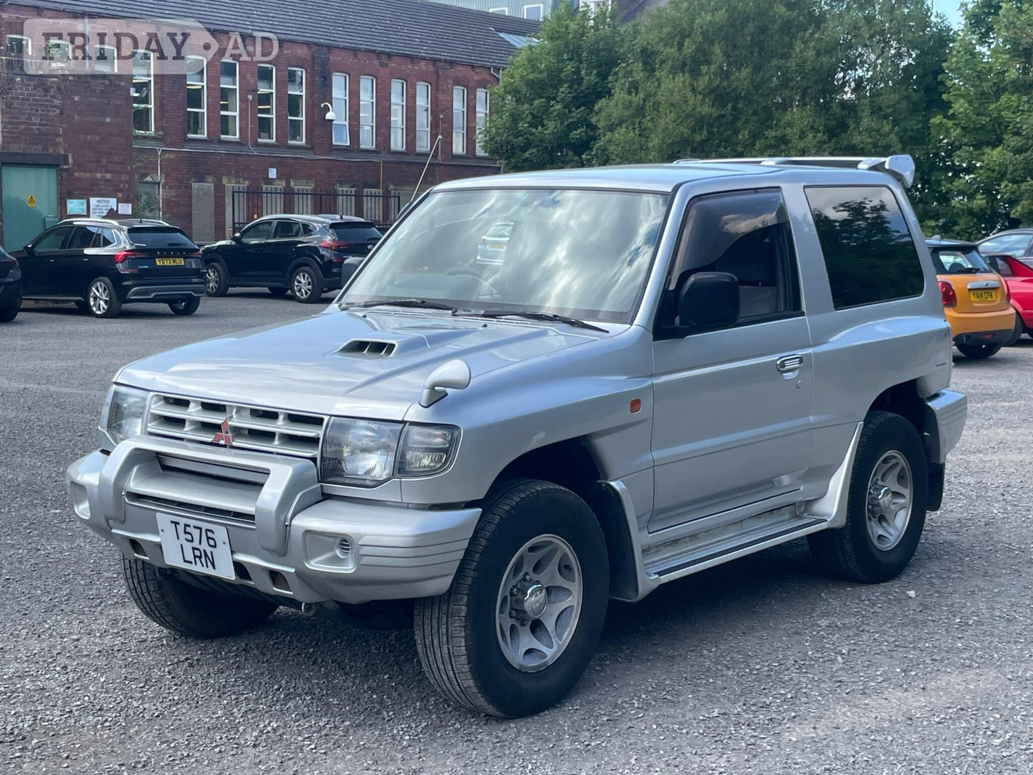 Mitsubishi Pajero Leeds